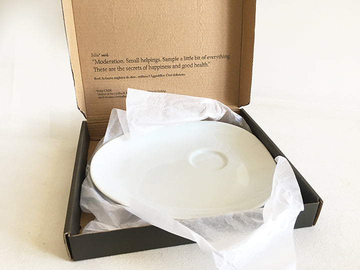 AggCoddler 2-Piece Henrik Porcelain Multi-Purpose Gourmet Egg Cooker and Porcelain Gustav Serving Plate Set