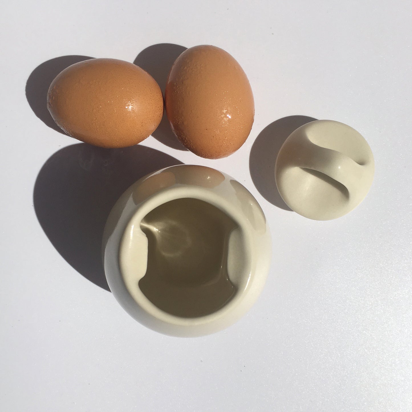 AggCoddler Porcelain Multi-Purpose 4-Piece Small Julia Gourmet Egg Cooker with Serving Tray Set